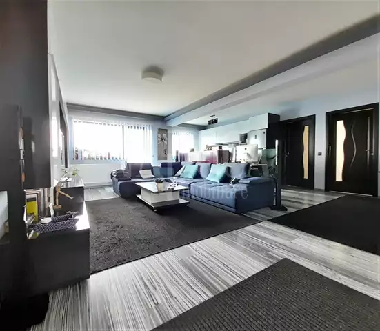 Se vinde apartament, 3 camere in Europa
