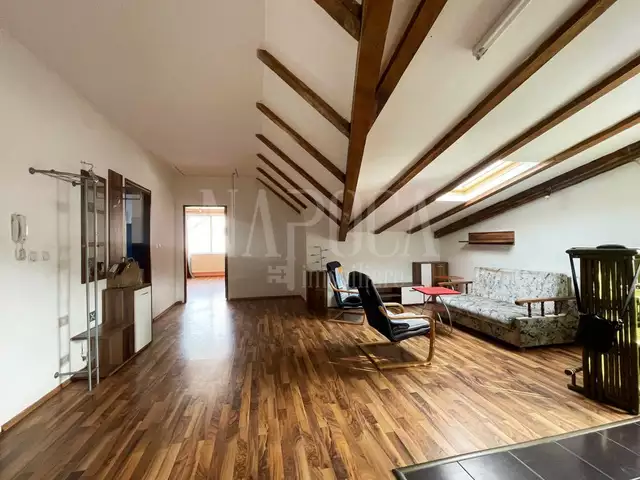 Vanzare apartament, 3 camere in Floresti