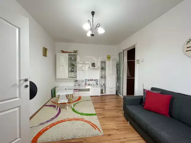 Vanzare apartament, 4 camere in Manastur