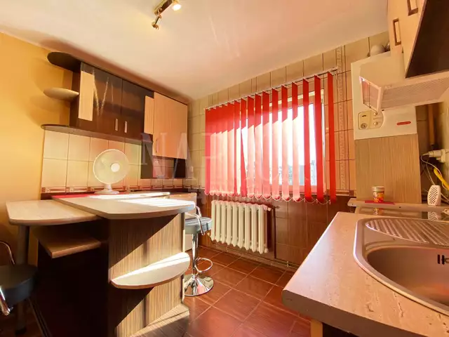 De vanzare apartament, o camera in Marasti