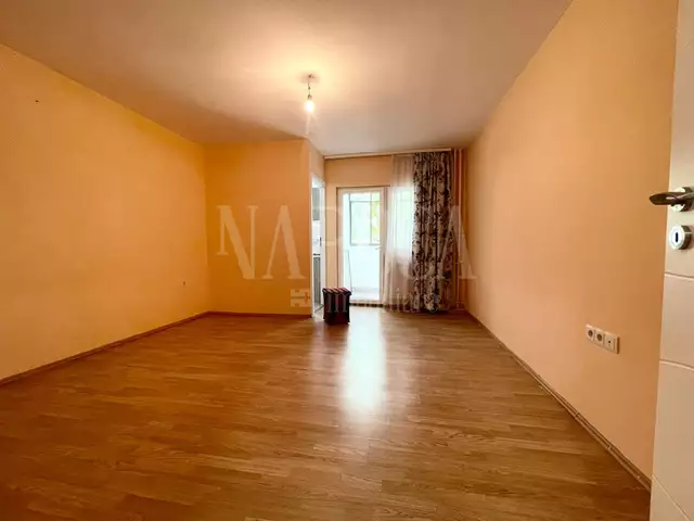 Se vinde apartament, o camera in Marasti