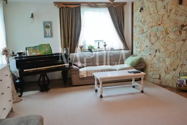 De vanzare apartament, 4 camere in Europa