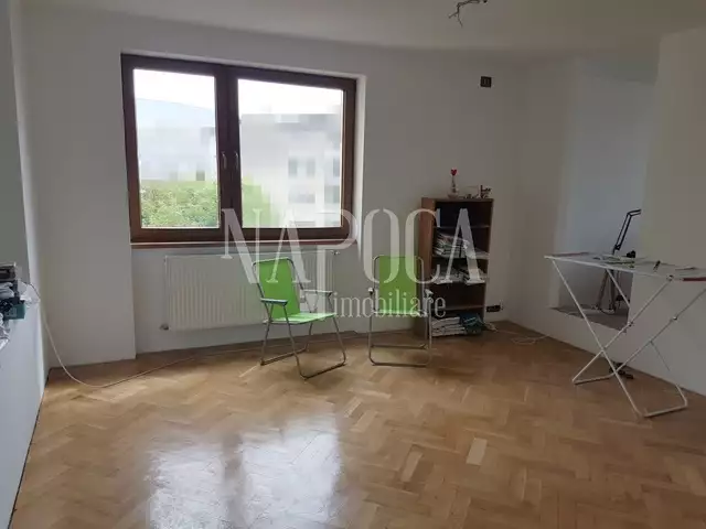 Se vinde apartament, 3 camere in Plopilor