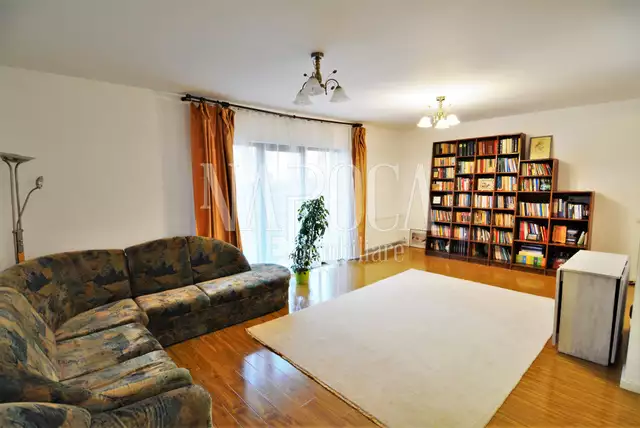 Se vinde casa, 4 camere in Floresti