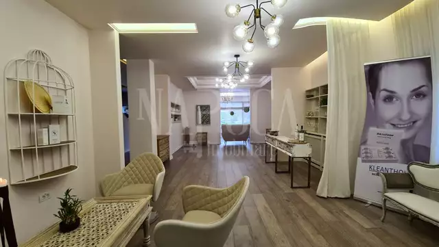 Vanzare casa, 8 camere in Borhanci - PropertyBook
