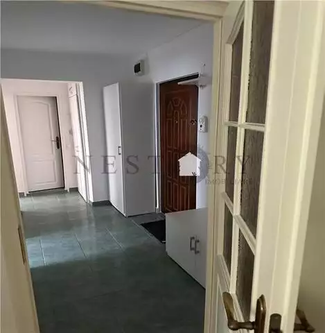 Apartament 2 camere decomandate, et.1, Zorilor, zona Lunii