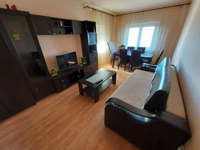 Apartament modern cu 4 camere, 75mp, zona C-a Floresti