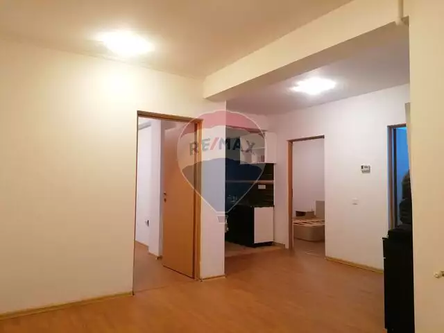 Apartament 3 camere| Floresti