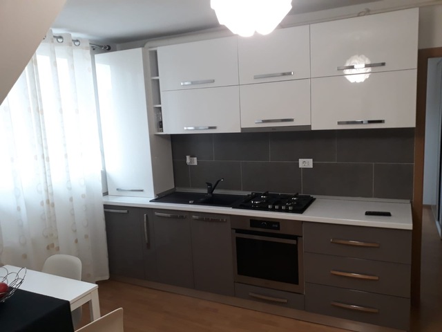 De vanzare apartament, 3 camere, in Cluj-Napoca, zona Iris