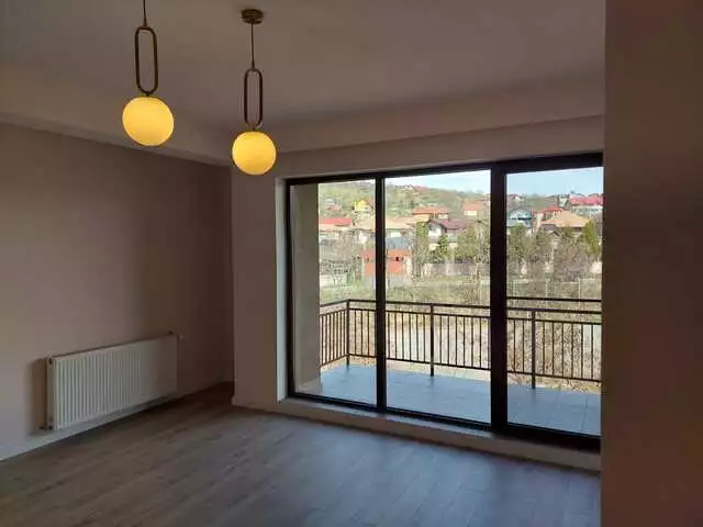 Vanzare apartament, 3 camere, in Cluj-Napoca, zona Dambul Rotund