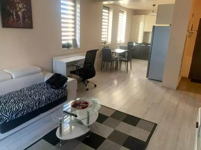 Se vinde apartament, 4 camere, in Cluj-Napoca, zona Calea Turzii