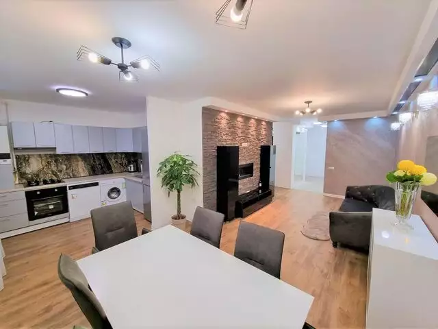 De vanzare apartament, 3 camere, in Cluj-Napoca, zona Zorilor
