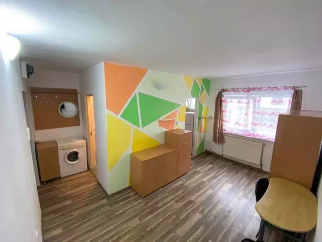 De vanzare apartament, o camera, in Cluj-Napoca, zona Centru