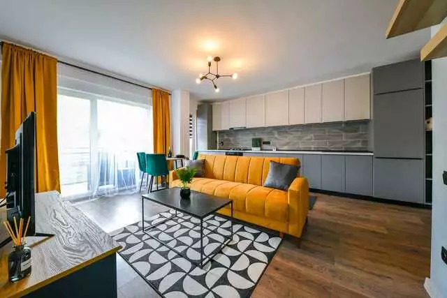 De vanzare apartament, 3 camere, in Floresti, zona Centru