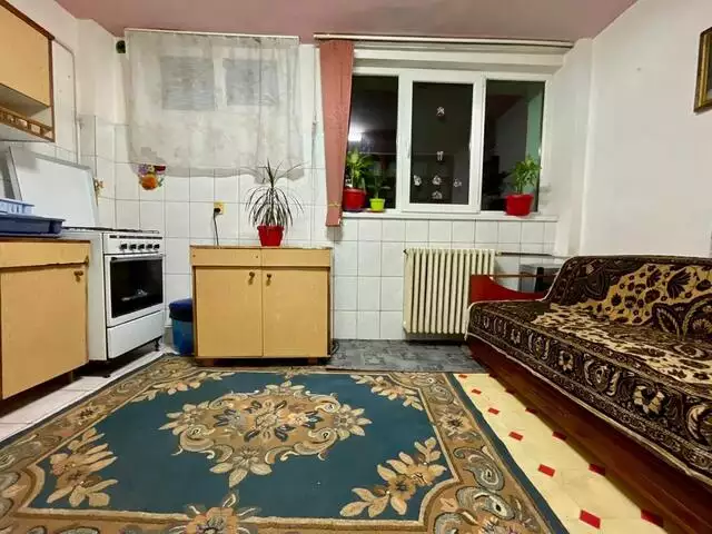 De vanzare apartament, o camera, in Cluj-Napoca, zona Iris