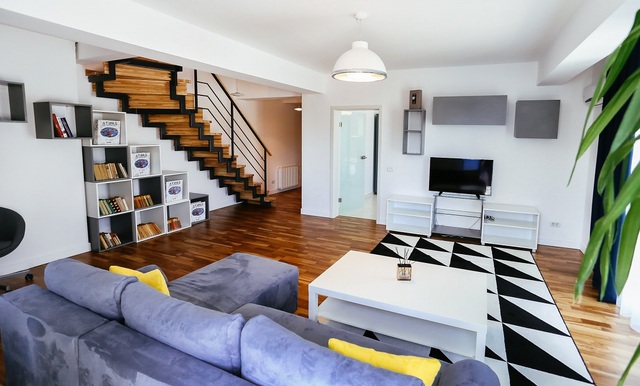Vanzare apartament, 4 camere, in Cluj-Napoca, zona Centru