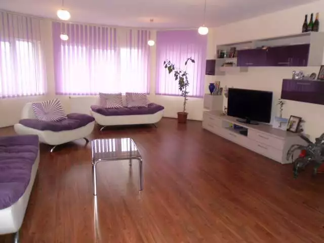 Se vinde apartament, 5 camere, in Cluj-Napoca, zona Grigorescu