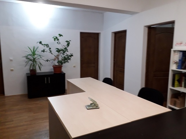 De vanzare apartament, 3 camere, in Cluj-Napoca, zona Andrei Muresanu