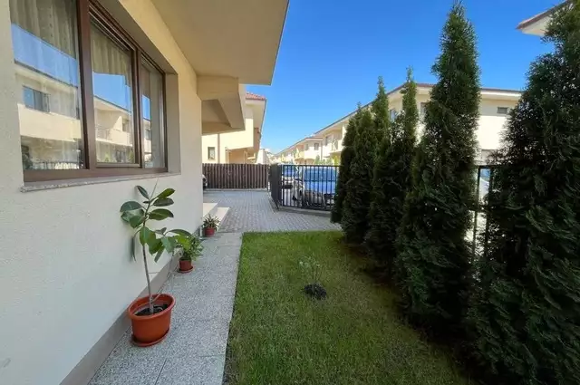 Vanzare casa, 5 camere, in Floresti, zona Centru