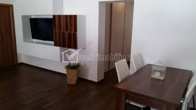 Vanzare apartament, 3 camere in Andrei Muresanu - PropertyBook