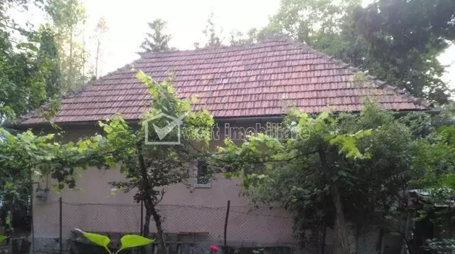 Se vinde casa, 2 camere in Gheorgheni