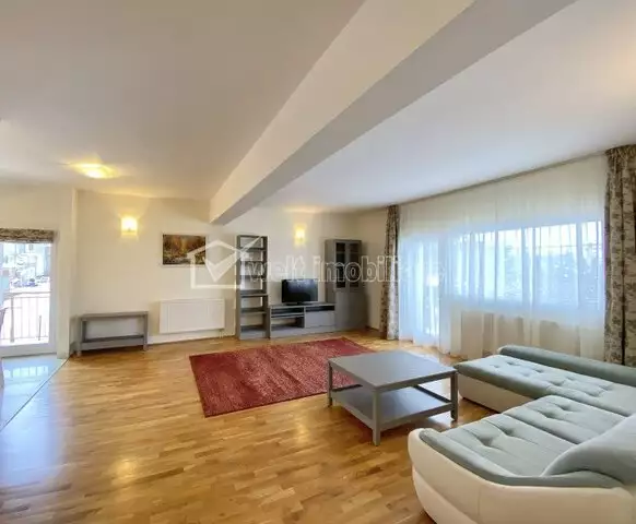 De inchiriat apartament, 4 camere in Andrei Muresanu