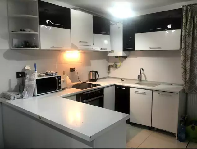 Apartament cu scara interioara, 117 mp utili, 3 balcoane, zona Vivo
