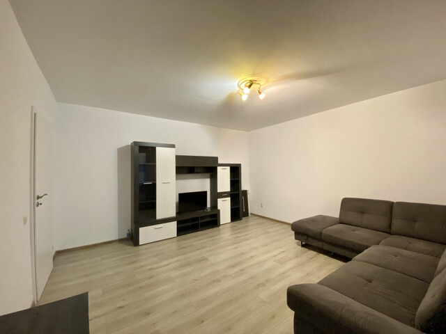 Inchiriere apartament 2 camere decomandate, garaj, strada Traian Vuia