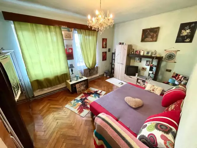Apartament 2 camere, decomandat, garaj, Andrei Muresanu