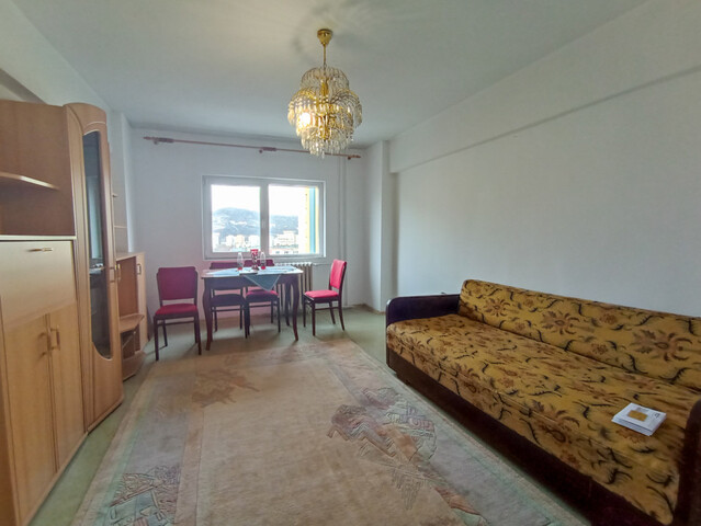 Apartament 4 camere | Decomandat | Et. intermediar | Calea Floresti