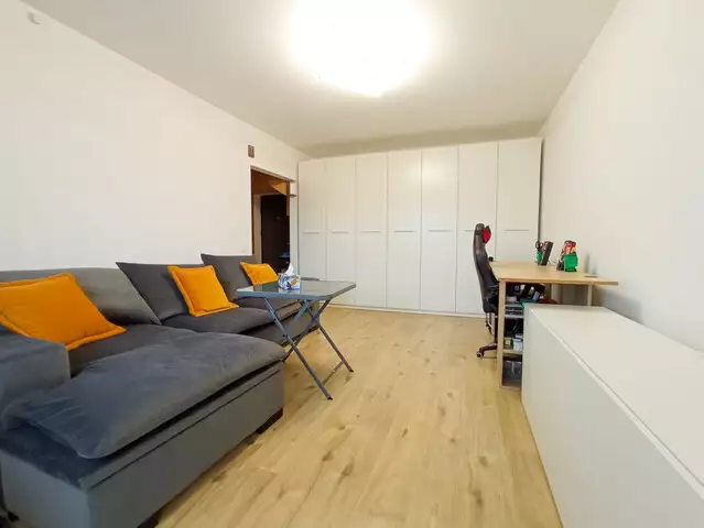 Apartament 2 camere | Decomandat | Garaj | 3 min. de C-tin Brancusi  - PropertyBook