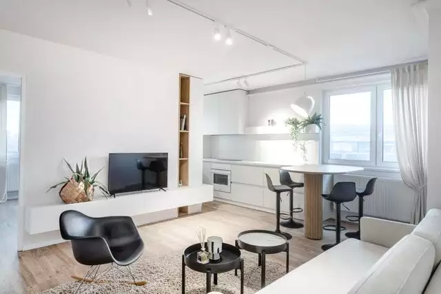 Apartament modern 3 camere | Terasa | Bloc nou | Garaj | Zona Pod Ira 